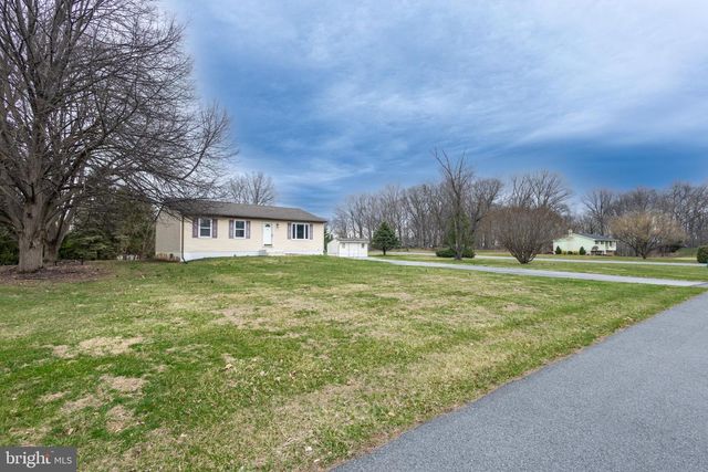 400 ARNOLD CT, Lebanon, PA 17042