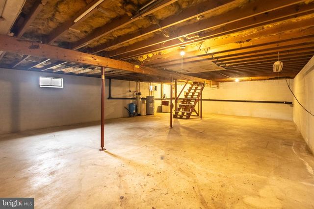 400 ARNOLD CT, Lebanon, PA 17042