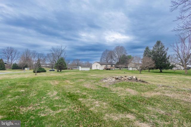 400 ARNOLD CT, Lebanon, PA 17042