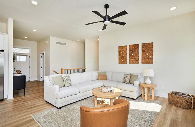 820 SE Mesa Drive, Waukee, IA 50263
