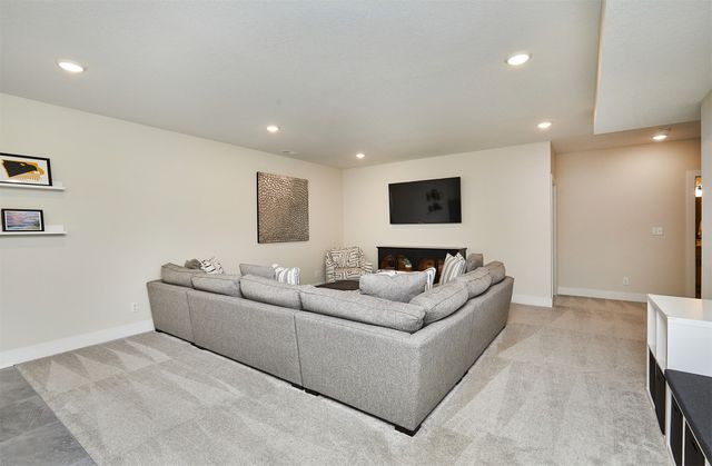 820 SE Mesa Drive, Waukee, IA 50263