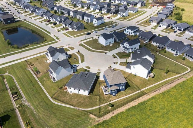 820 SE Mesa Drive, Waukee, IA 50263