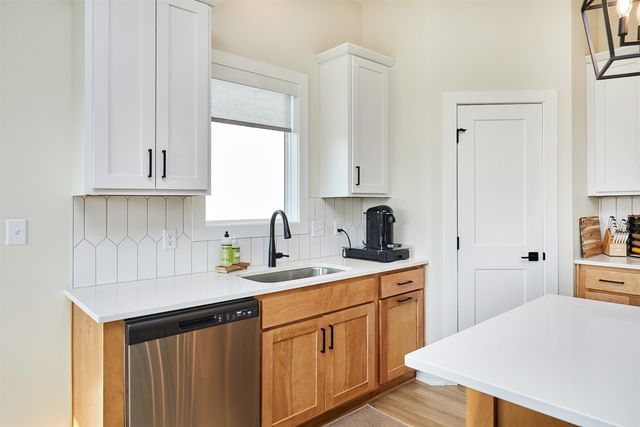 820 SE Mesa Drive, Waukee, IA 50263