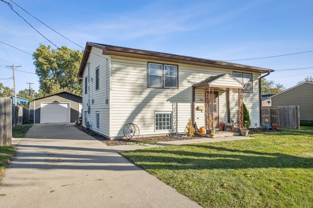 918 26TH Avenue, Council Bluffs, IA 51501