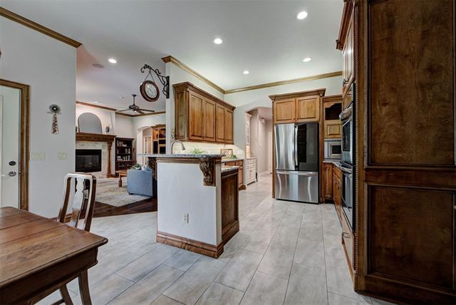 14409 Oxford Drive, Edmond, OK 73013