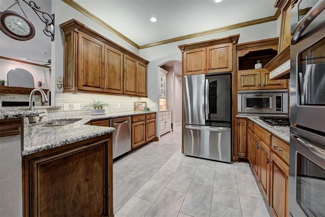 14409 Oxford Drive, Edmond, OK 73013