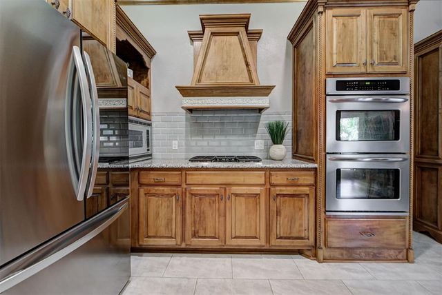 14409 Oxford Drive, Edmond, OK 73013