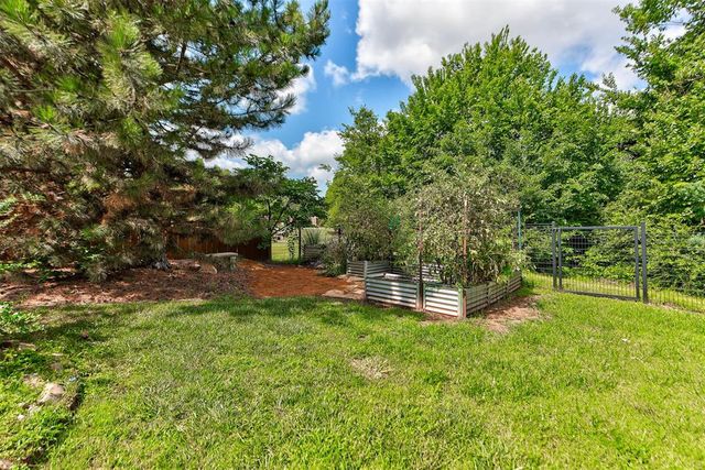 14409 Oxford Drive, Edmond, OK 73013