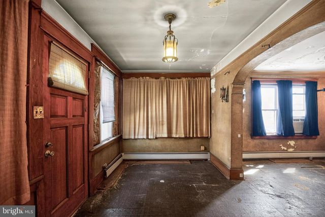 1012 WASHINGTON AVE, Marcus Hook, PA 19061