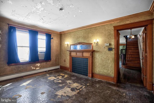 1012 WASHINGTON AVE, Marcus Hook, PA 19061