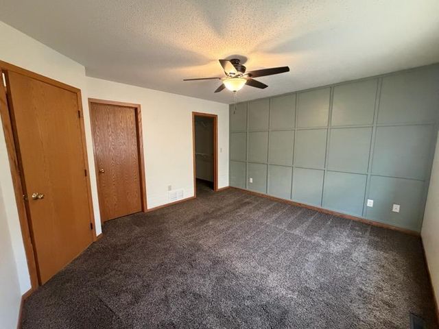 1010 Oak Place, West Fargo, ND 58078