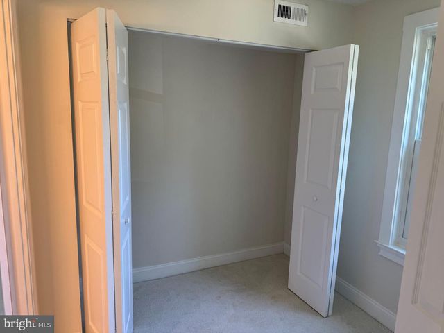 7 PICKERING CT #102, Germantown, MD 20874