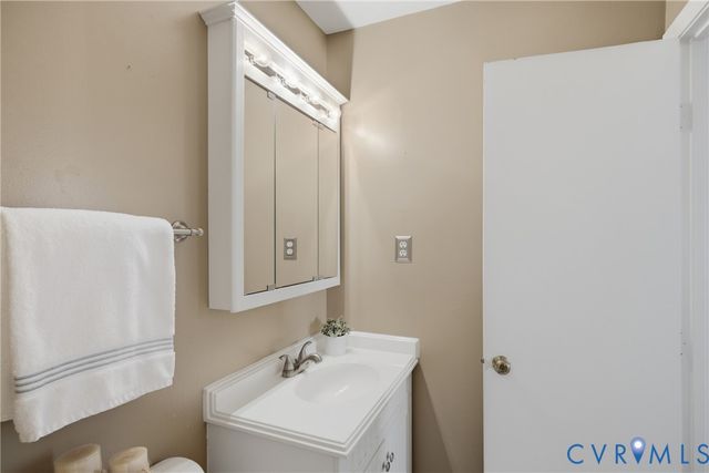 9832 Alfaree Rd, Chesterfield, VA 23237