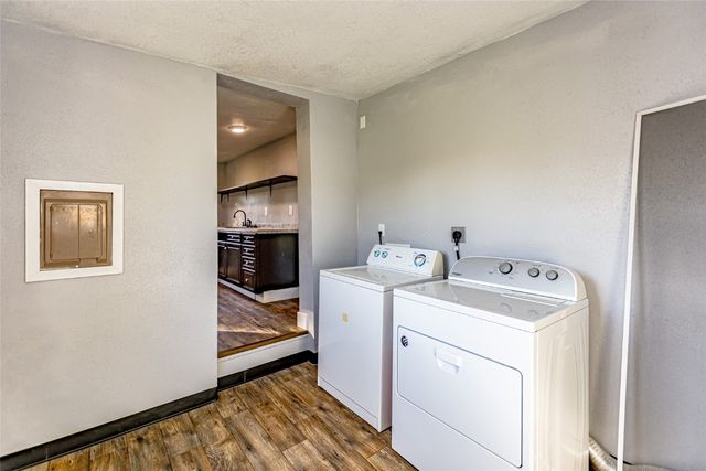 1 S Union Avenue, Urbana, IA 52345