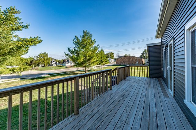 1 S Union Avenue, Urbana, IA 52345