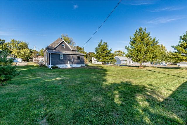 1 S Union Avenue, Urbana, IA 52345