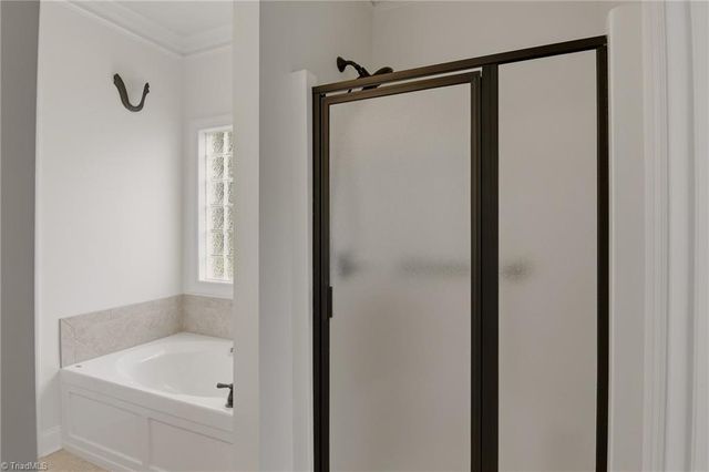 3857 Turnberry Park Drive, Pfafftown, NC 27040