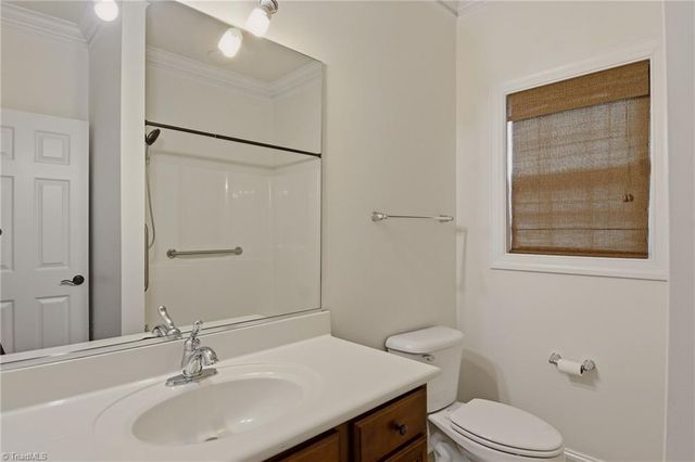 3857 Turnberry Park Drive, Pfafftown, NC 27040