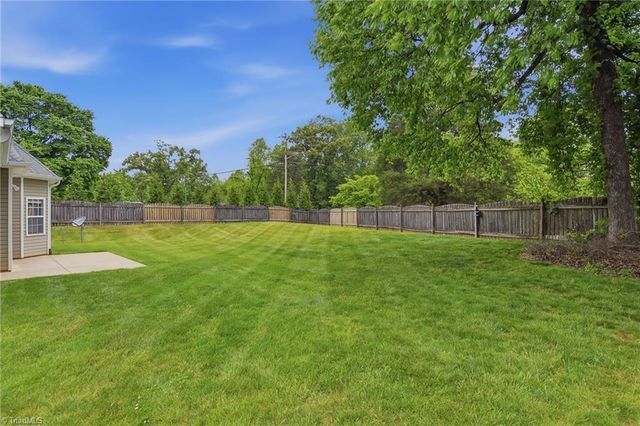 3857 Turnberry Park Drive, Pfafftown, NC 27040