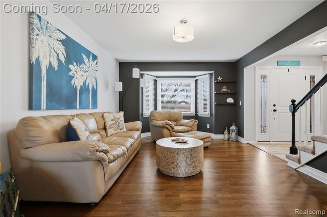 240 Parkland Drive, Rochester Hills, MI 48307