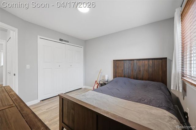 240 Parkland Drive, Rochester Hills, MI 48307