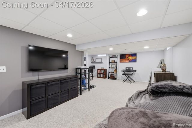 240 Parkland Drive, Rochester Hills, MI 48307