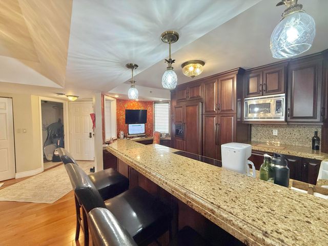 176 Helios Drive 203, Jupiter, FL 33477