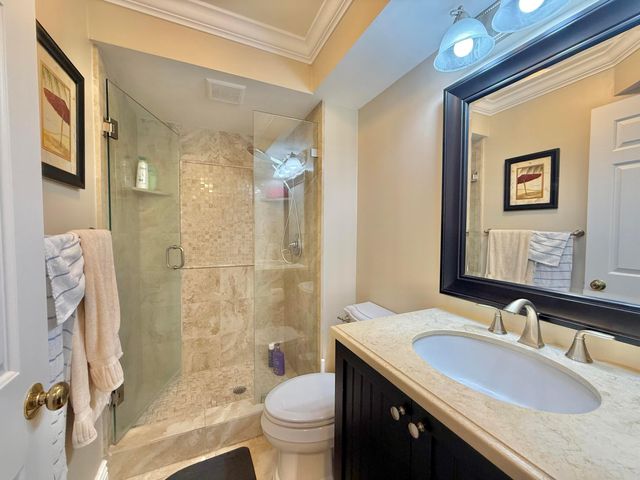 176 Helios Drive 203, Jupiter, FL 33477