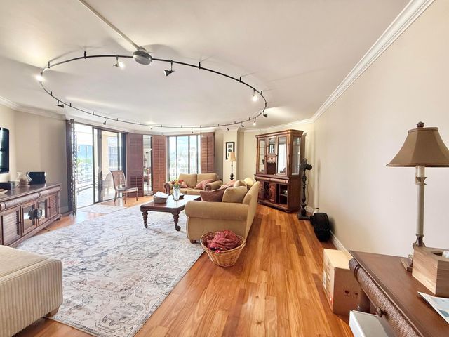 176 Helios Drive 203, Jupiter, FL 33477