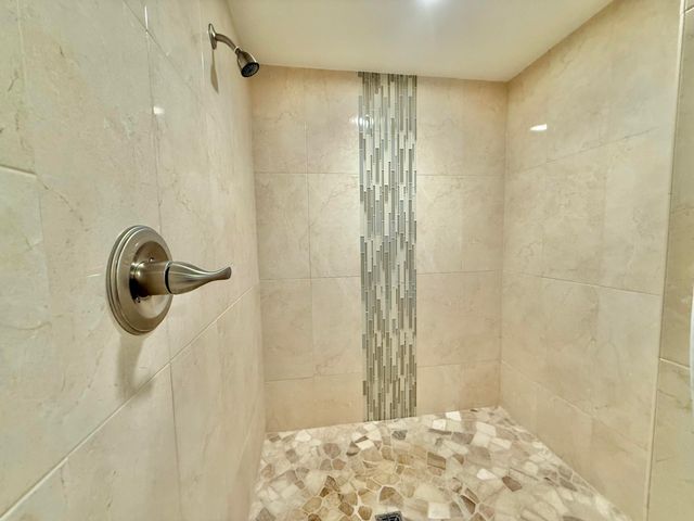 176 Helios Drive 203, Jupiter, FL 33477