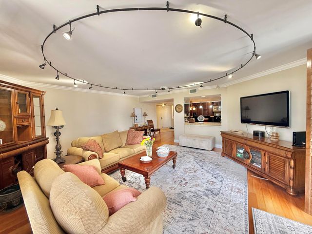 176 Helios Drive 203, Jupiter, FL 33477