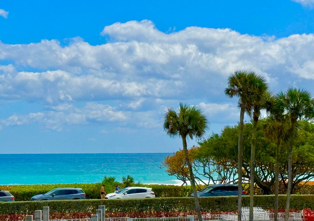 176 Helios Drive 203, Jupiter, FL 33477