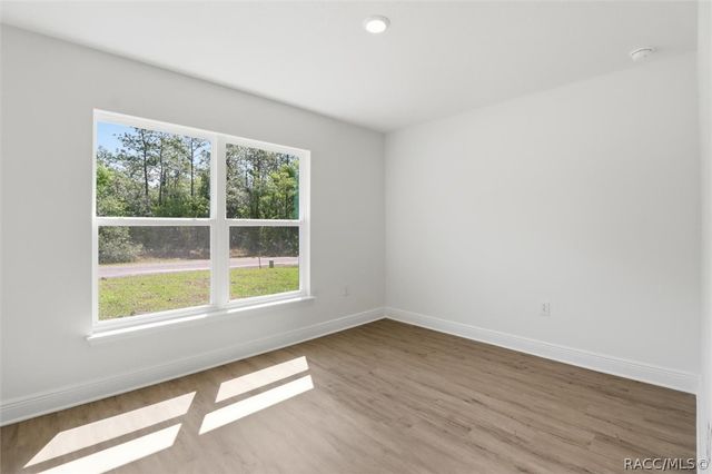 6704 N Foxdale Drive, Dunnellon, FL 34434