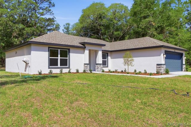 6704 N Foxdale Drive, Dunnellon, FL 34434