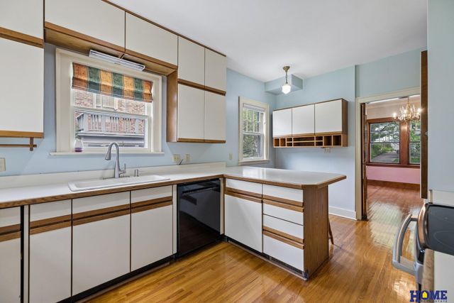 2941 Jackson Drive, Lincoln, NE 68502