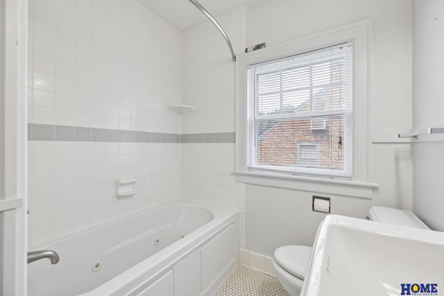 2941 Jackson Drive, Lincoln, NE 68502