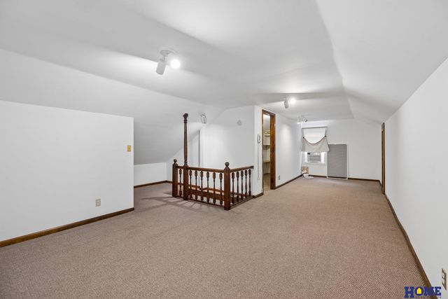 2941 Jackson Drive, Lincoln, NE 68502