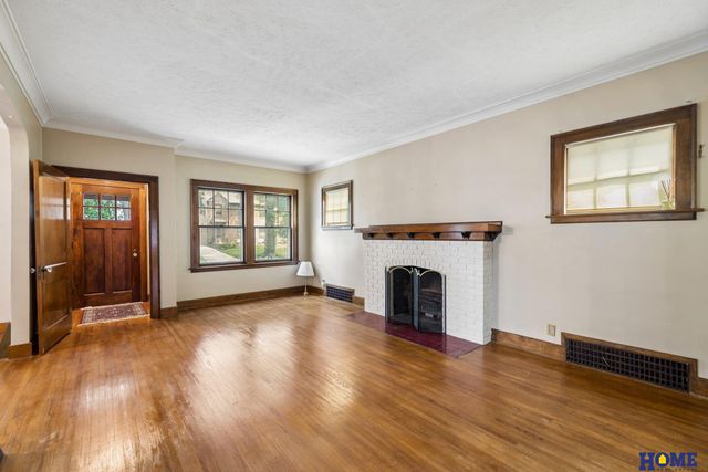 2941 Jackson Drive, Lincoln, NE 68502