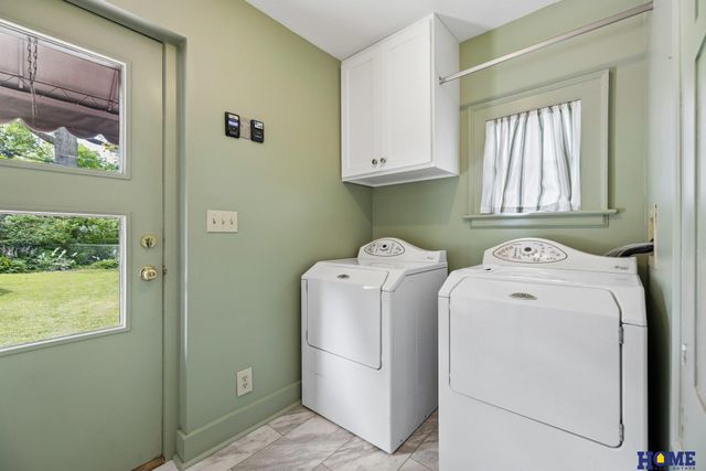 2941 Jackson Drive, Lincoln, NE 68502