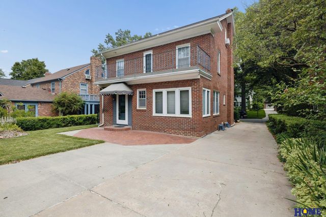 2941 Jackson Drive, Lincoln, NE 68502