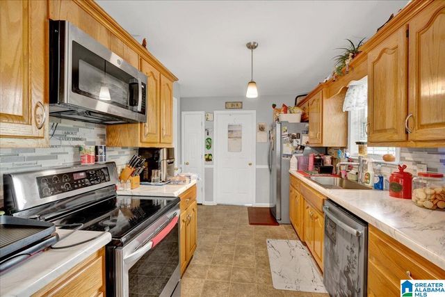 317 NE 37TH COURT, Center Point, AL 35215