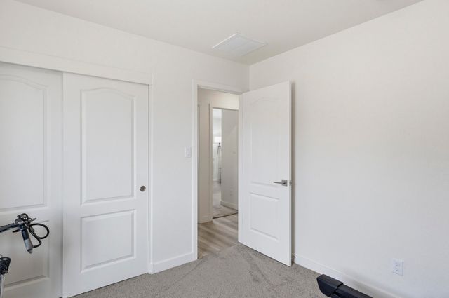 2506 Calle Del Los Claveles, Belen, NM 87002