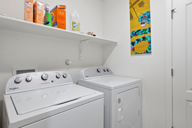 2506 Calle Del Los Claveles, Belen, NM 87002