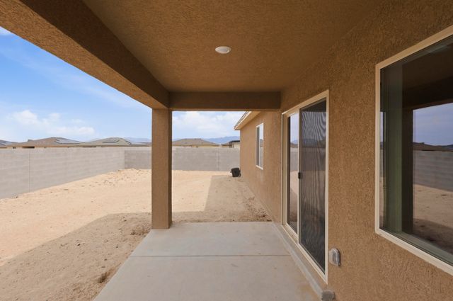 2506 Calle Del Los Claveles, Belen, NM 87002