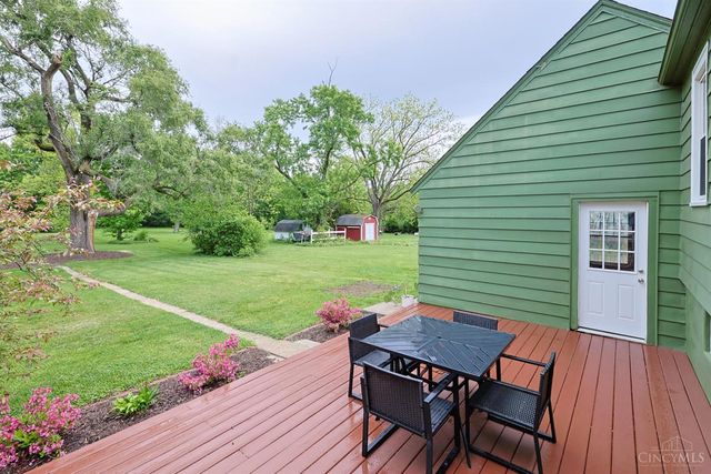 444 W Sharon Road, Springdale, OH 45246