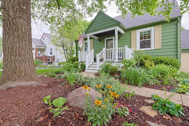 444 W Sharon Road, Springdale, OH 45246