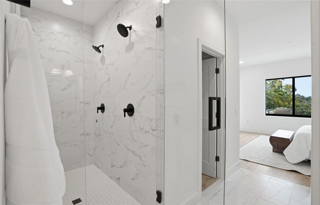 3002 W PLATT 5, Tampa, FL 33609