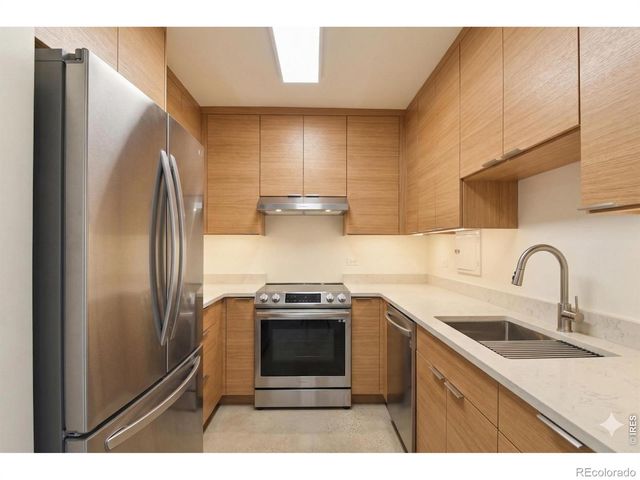 855 N Pennsylvania Street 301, Denver, CO 80203
