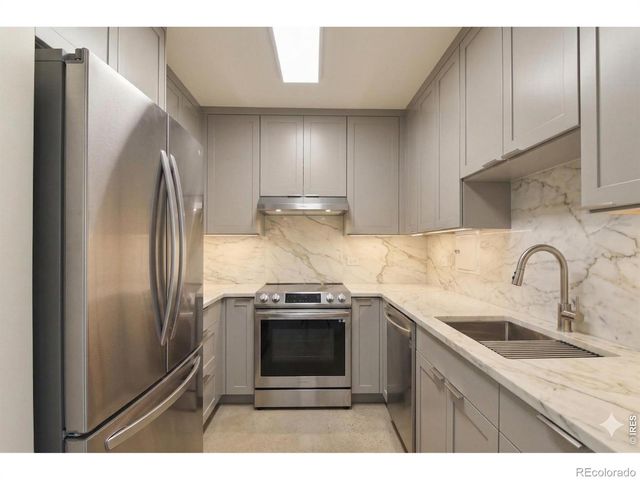 855 N Pennsylvania Street 301, Denver, CO 80203