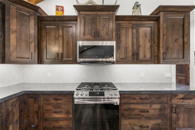 24 Warrior Road, Livingston, MT 59047